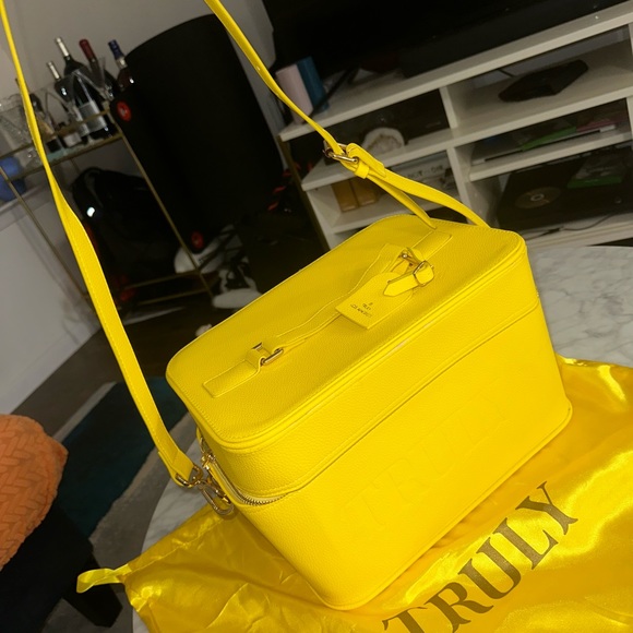 Truly Luxury Travel Trunk Vegan Leather NWOB 12.6x7.8x8.2 inch - Picture 4 of 13